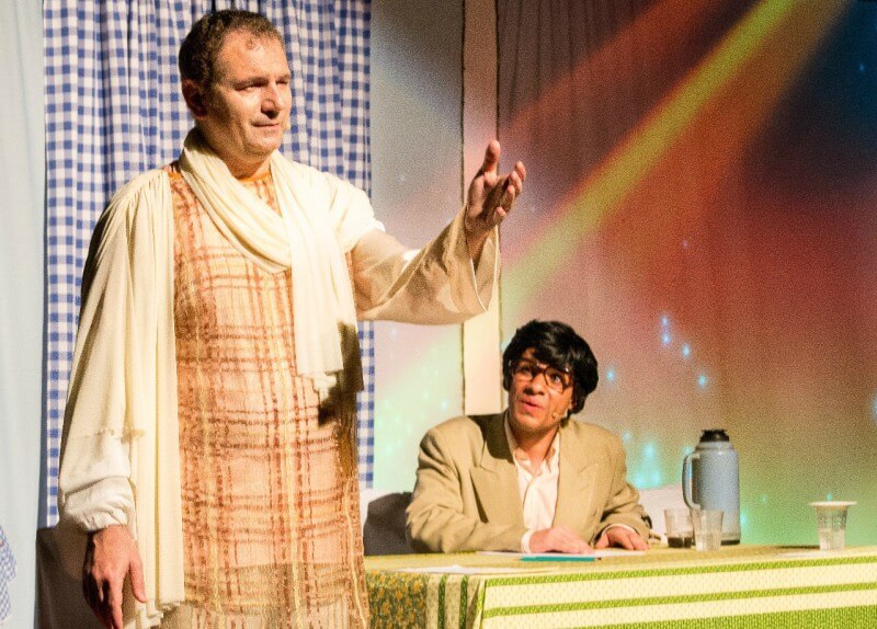 Espetáculo sobre Chico Xavier e Emmanuel faz curta temporada no Tatuapé