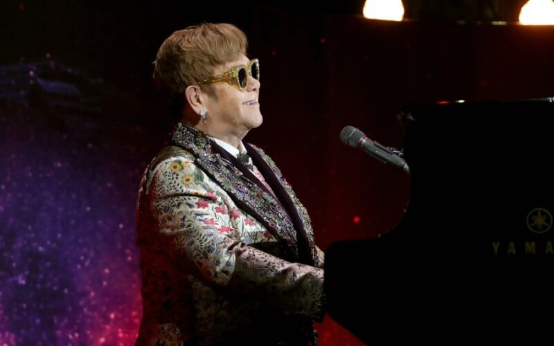 Teatro no Tatuapé recebe show em tributo a Elton John
