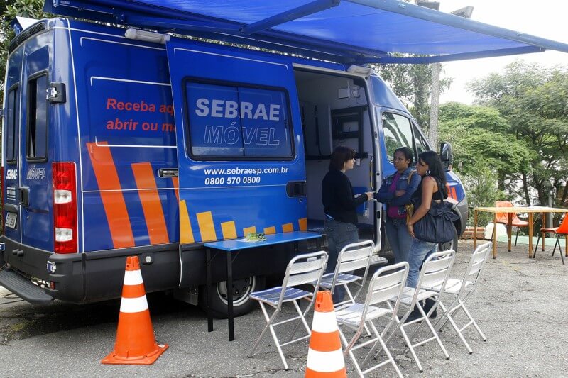 Unidade móvel do SEBRAE-SP estaciona na Zona Leste