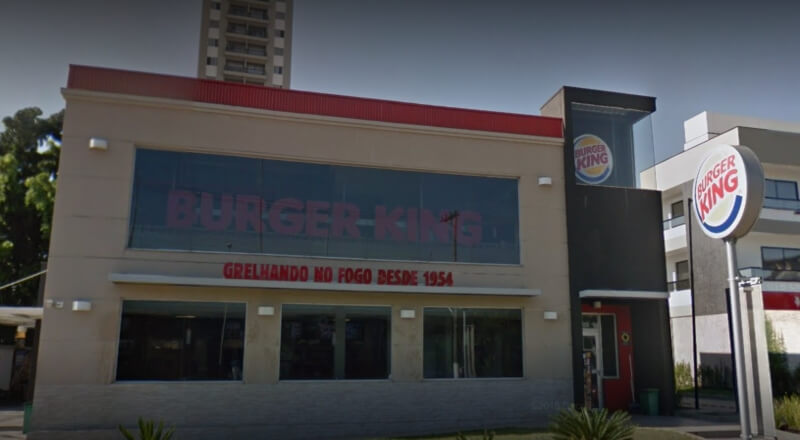 Publicitário tem pertences furtados em estacionamento de fast food no Carrão - ZLN