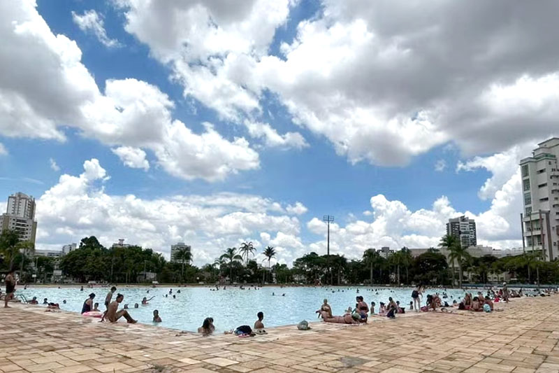 Obra atrasada mantém piscina do CERET fechada 